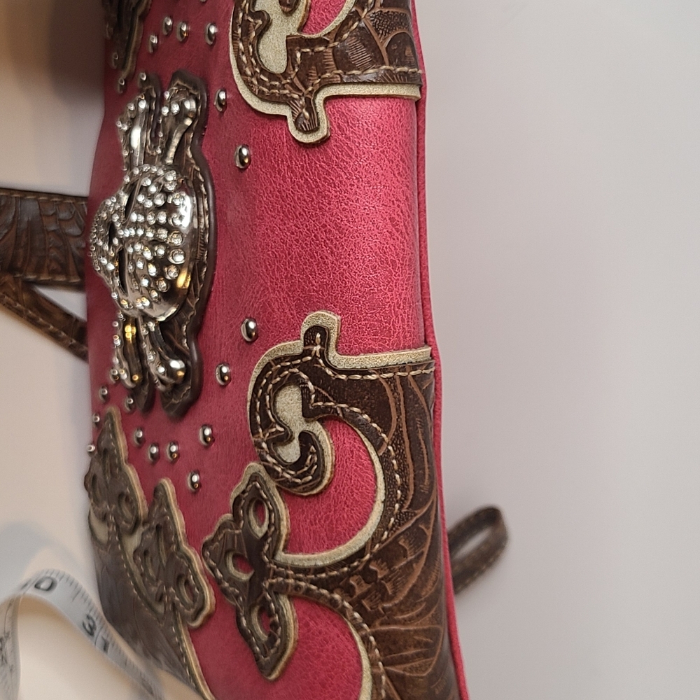 Pink and brown skull shoulder/wrist purse - Picture 3 of 8